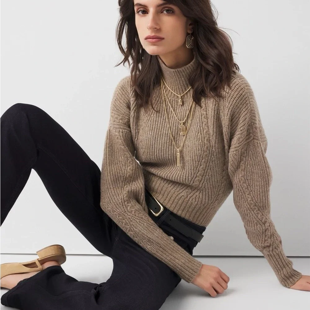 White House black market Women's Tan Cable Knit Sweater medium new - Picture 2 of 7